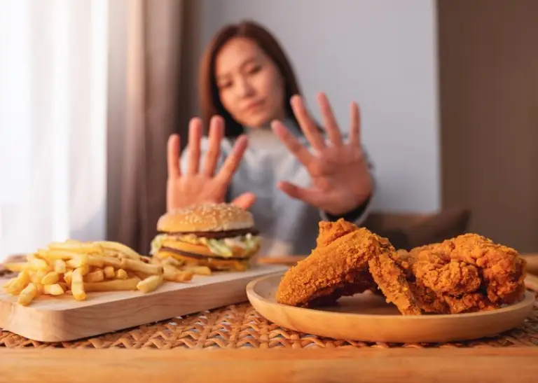 makanan-pantangan-kanker