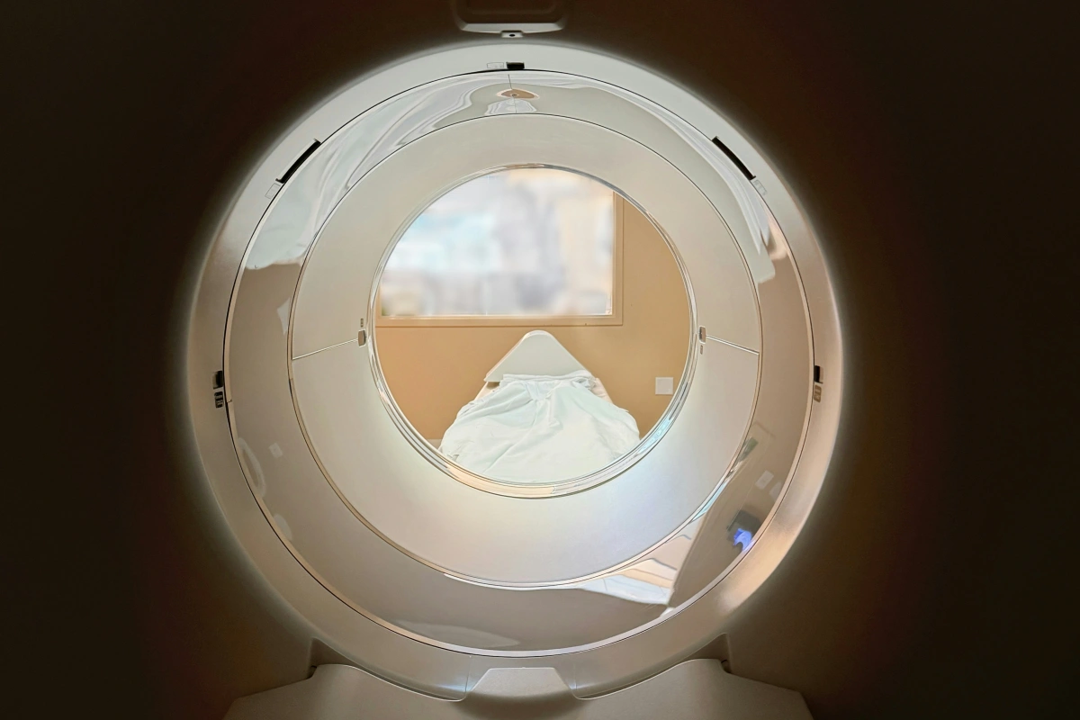 Mesin Positron Emission Tomography atau juga disebut PET